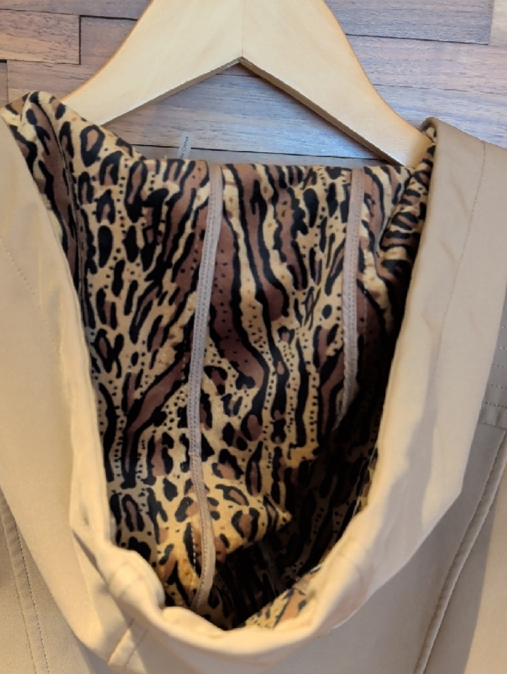 Via Spiga Camel Hooded Trench Coat with Leopard Lining - Picture 10 of 15